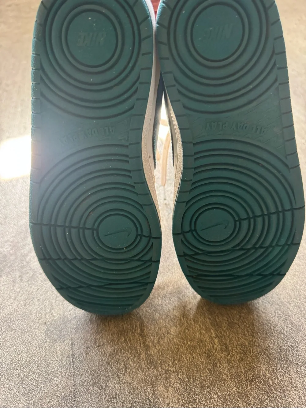 Kids Teal & White Low-Top Sneakers Nike